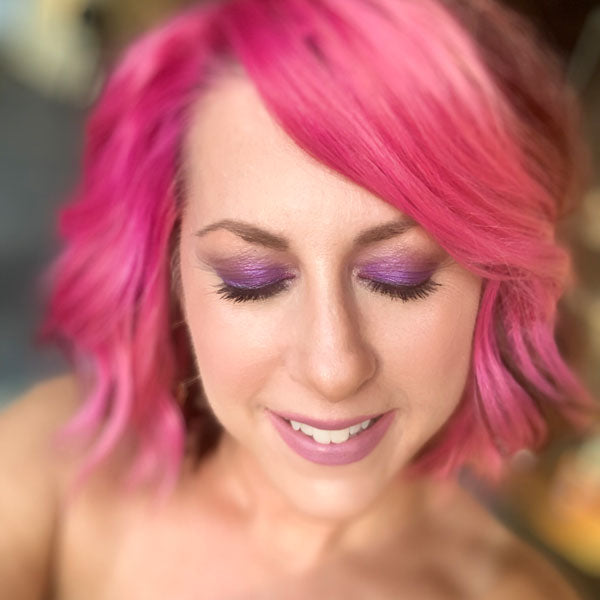 Heather with makeup look - customizable palette colors