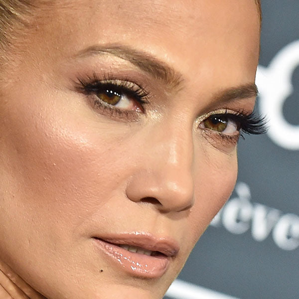 Jennifer Lopez wears gorgeous Wispy Hybrid Lashes